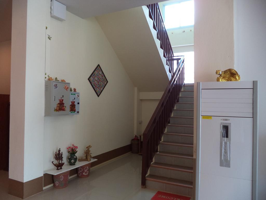 Avalon Residence Саванакет Екстериор снимка